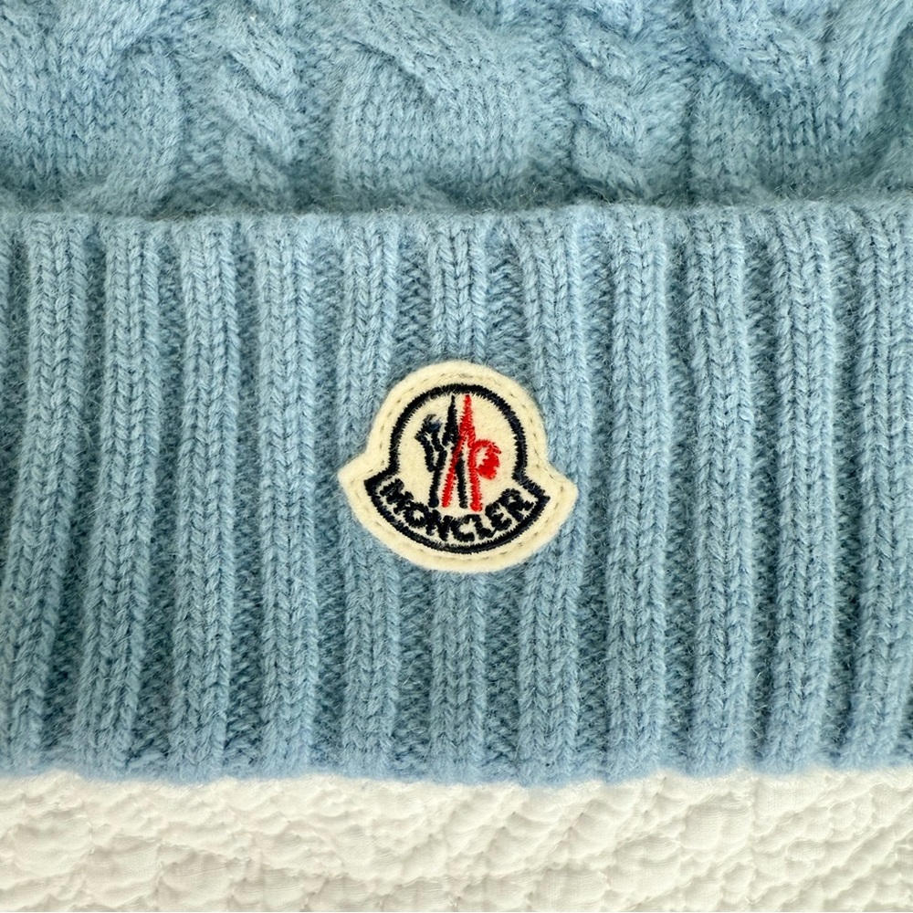 Moncler Wool Beanie Genuine Silver Fox Fur Pom Periwinkle Blue Logo Hat - Picture 3 of 7
